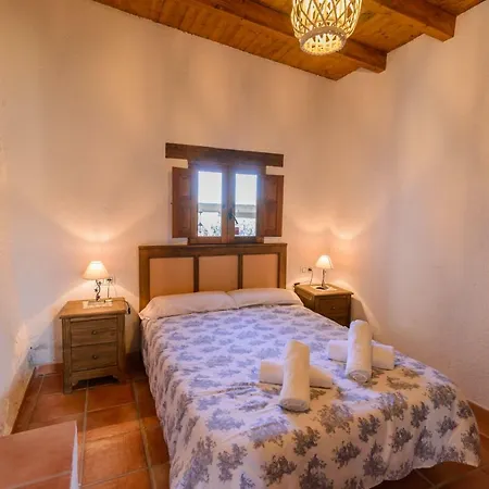 Complejo Rural El Mirador Country house *